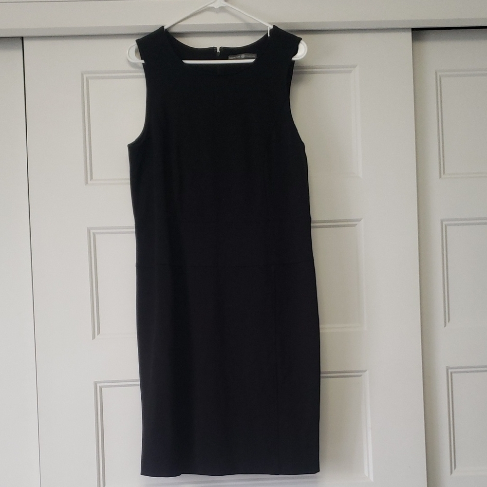 Chic Black Sleeveless Midi Dress - Picture 2 of 5